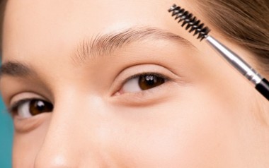How to care for your eyebrows at home