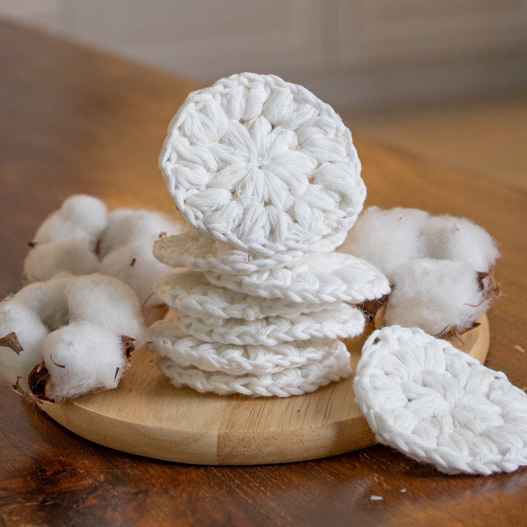 Cotton and cotton pads